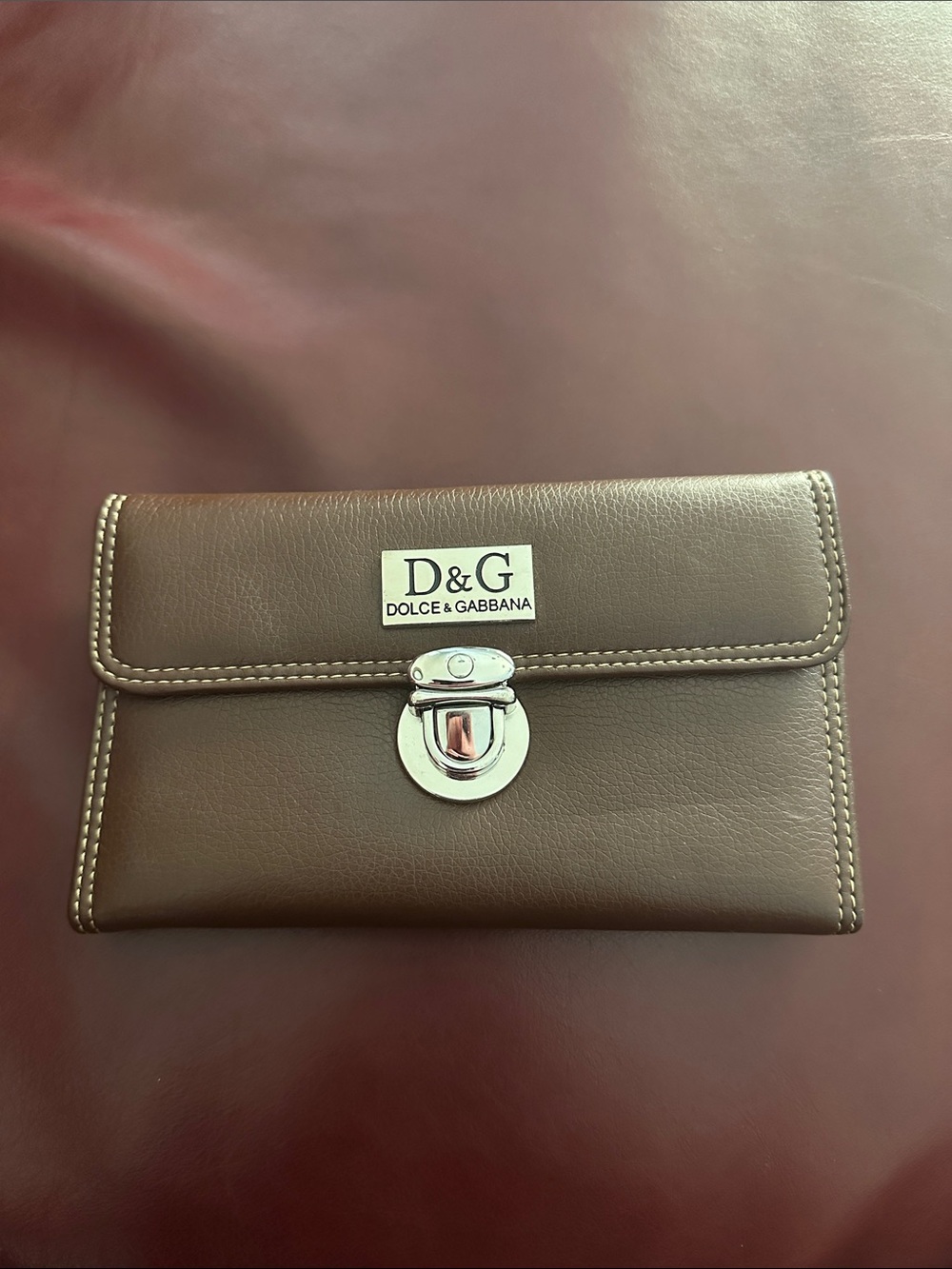 Vintage Dolce & Gabbana Brown Leather womenโs Wallet with Silver-Tone Lock